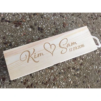 Пользовательское имя и дата Выгравируйте деревянную коробку для вина Великолепный дизайн сердца любви, идеально подходящий для юбилеев, церемонии в день свадьбы